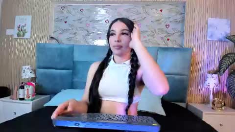 Delia online show from June 28, 4:13 pm