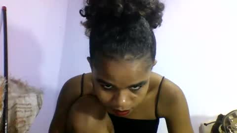 delphine online show from March 24, 1:49 pm