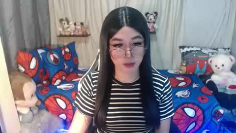 LORINE online show from October 19, 4:09 pm