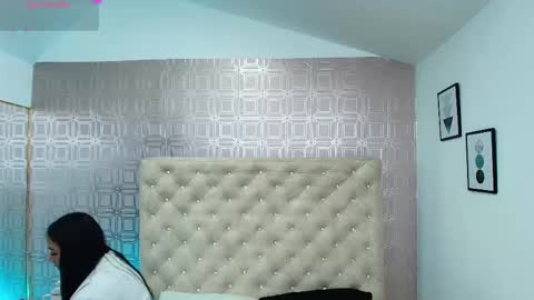 Sara Desire online show from March 6, 12:30 pm