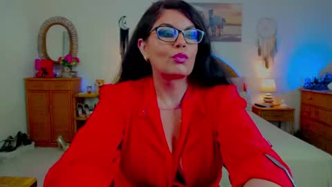 HellenMoon online show from June 24, 8:46 am