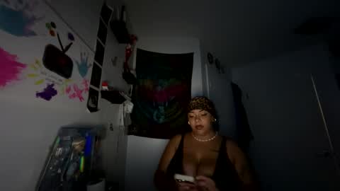 desiresxmoe online show from June 11, 4:20 am