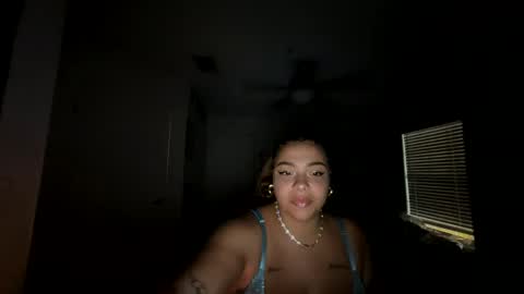 desiresxmoe online show from June 5, 5:33 am