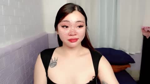 Snapshot of destinyroxie chatting on February 17, 3:58 am ROXIE  online show from February 17, 3:58 am