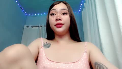 Snapshot of destinyroxie chatting on December 11, 10:58 am ROXIE  online show from December 11, 10:58 am