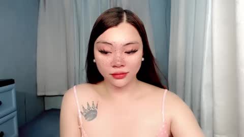 Snapshot of destinyroxie chatting on January 5, 3:34 pm ROXIE  online show from January 5, 3:34 pm