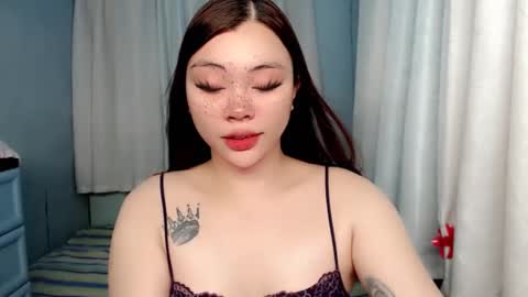 Snapshot of destinyroxie chatting on December 30, 6:53 am ROXIE  online show from December 30, 6:53 am