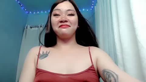 Snapshot of destinyroxie chatting on December 25, 5:05 am ROXIE  online show from December 25, 5:05 am