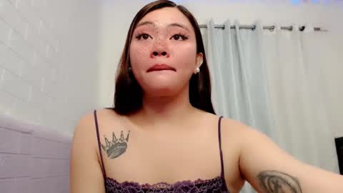 Snapshot of destinyroxie chatting on January 29, 5:13 pm ROXIE  online show from January 29, 5:13 pm