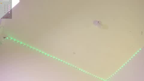 desty_y online show from November 30, 7:01 am