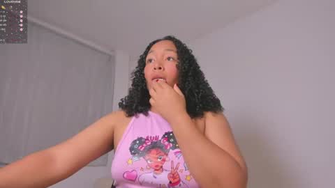 desty_y online show from June 12, 11:02 pm