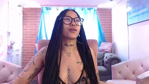 devi_black_13_ online show from March 24, 7:41 pm