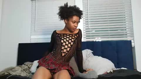 deviantdynasty online show from April 2, 3:48 am