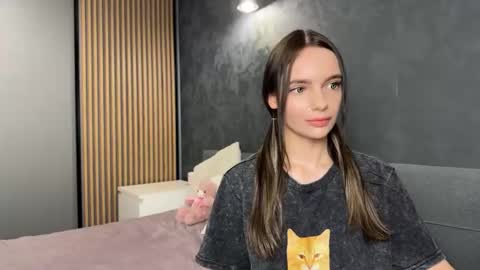 dialinkaaaa online show from April 19, 6:10 pm