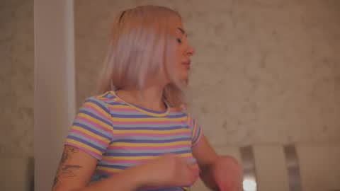 Thea online show from February 15, 4:06 pm