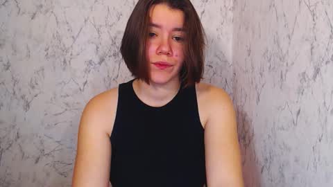 diamond is online show from December 2, 11:29 pm