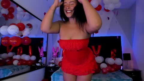 Snapshot of diana_clarck chatting on February 15, 8:56 pm Diana Tamayo online show from February 15, 8:56 pm