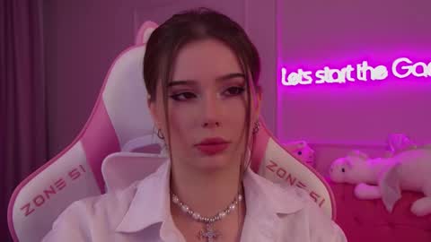 Diana online show from March 10, 6:23 pm