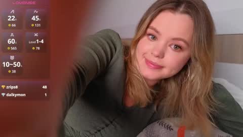 Snapshot of dianaholiday chatting on October 19, 2:30 pm Olga online show from October 19, 2:30 pm