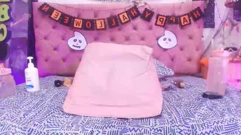 Diane online show from October 25, 8:15 pm