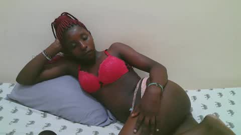 Dijah online show from November 6, 1:55 am