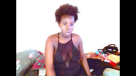 Snapshot of dinnydakrazx chatting on January 17, 7:19 am dinnydakrazx online show from January 17, 7:19 am