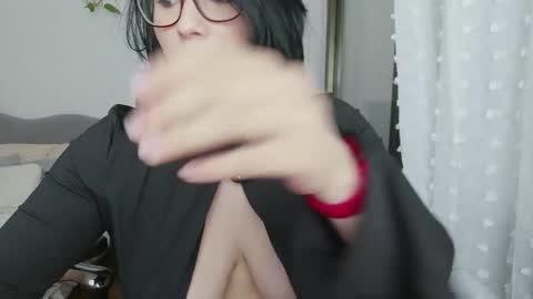 Anglica A online show from March 4, 7:09 pm