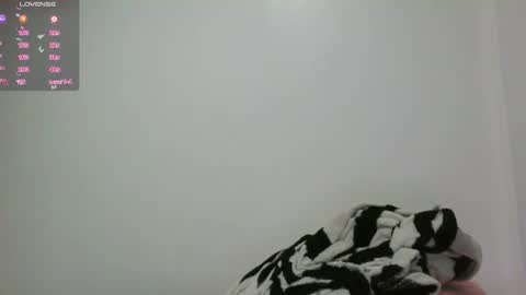 Cristal Independent model online show from March 10, 3:21 am