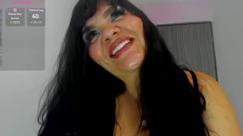 Diosa-Belle online show from May 16, 6:27 am