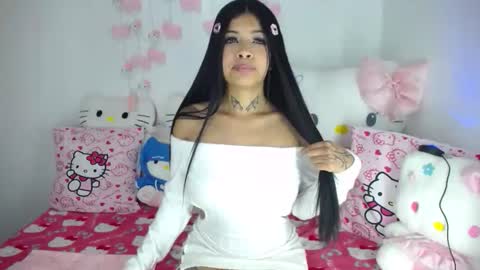 dirty little 18 online show from May 19, 9:05 am