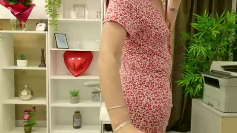 dirty_mature online show from June 1, 6:20 pm