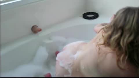 Daisy Wylde online show from March 12, 11:12 pm