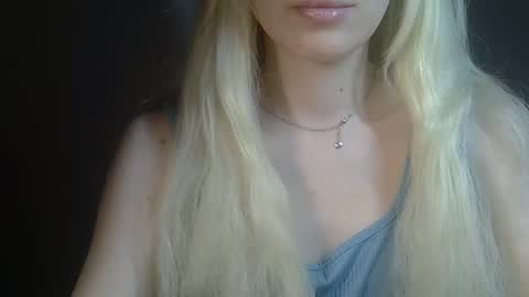 DitaMilton online show from February 16, 7:47 pm