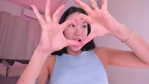 AKITA MEW MEW Follow  online show from June 13, 6:22 am