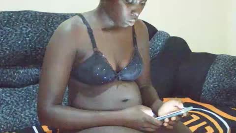 divineassgoddess online show from March 19, 11:14 am