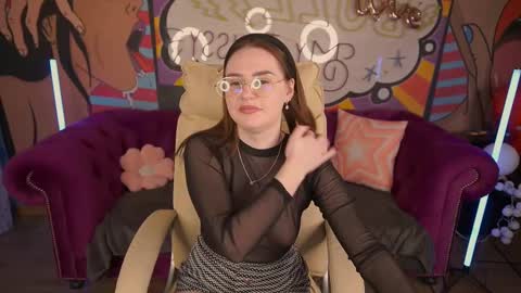 DivineJasss online show from March 7, 9:38 pm