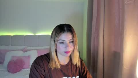 doll_oriana online show from February 6, 8:34 pm