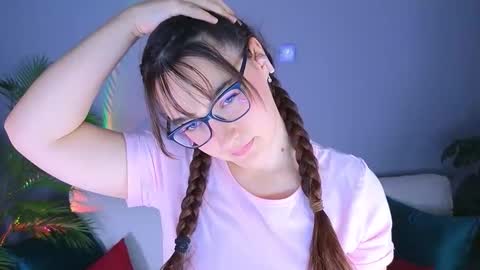 Tessa online show from October 11, 3:59 pm