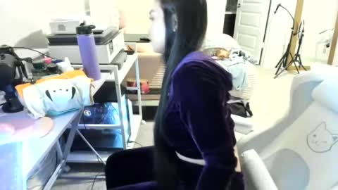 DOLLLFACE online show from March 7, 2:07 am