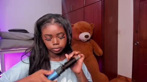 emily --  online show from October 5, 3:11 am