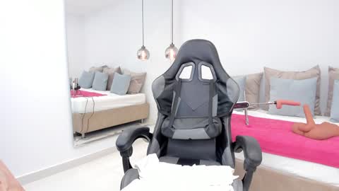 dolly walker online show from February 2, 2:45 pm