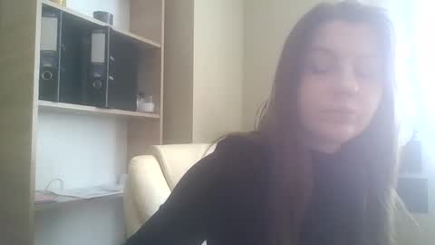 DollyRoma online show from October 29, 9:35 am