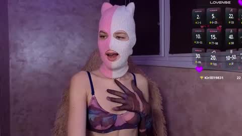 domiiniicana online show from November 17, 2:40 pm