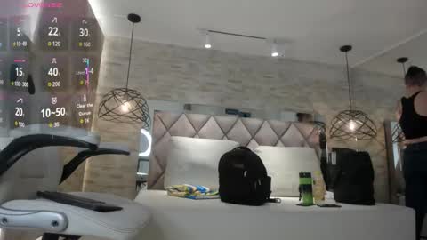 Snapshot of dorothy_vegga chatting on October 6, 3:23 am DOROTHY online show from October 6, 3:23 am