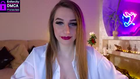 Emily online show from November 18, 1:01 pm