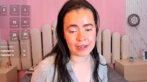 dovemullerr2 online show from May 15, 10:56 pm