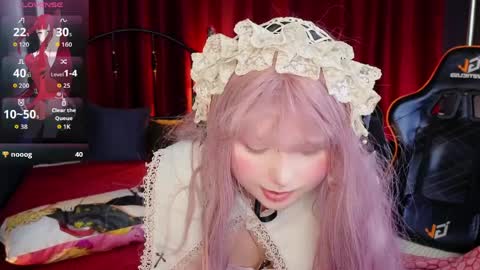 Draculaura online show from April 1, 1:41 pm