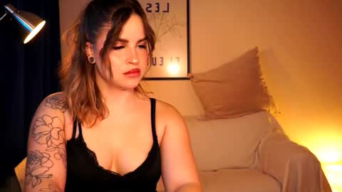 MISS B online show from March 15, 7:16 pm