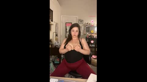 Drippy kitty  online show from February 9, 11:56 am