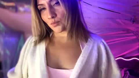 drippypetalo online show from January 16, 3:02 am